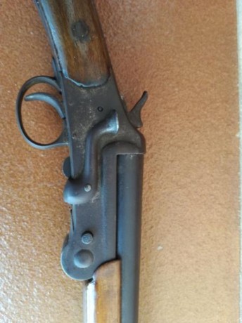Vendo antigua escopeta hispano inglesa  cal 16. 60 €. Está en Teruel. 00