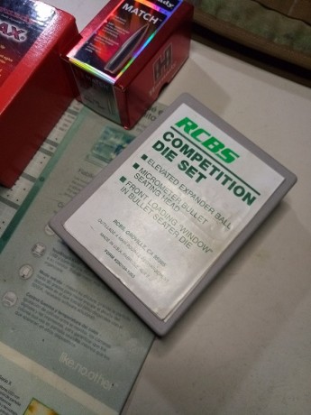 Buenos días.

Vendo Dies RCBS Competition Full Length Set 2 Calibre 308 W.

 Precio 80 € puestos en casa.
 00