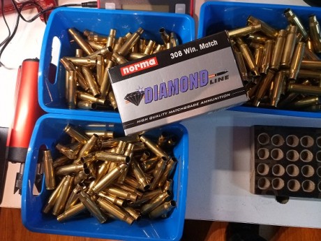 Vendo:
 Vainas Lapua 308 W un solo disparo 200 UD.   VENDIDAS 

Precio 25€ las 100. portes aparte.

Vainas 00