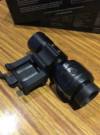 Magnificador SIGHTMARK 5 aumentos, con montura abatible 90 grados ..... 100 euros , gastos de envío incluidos. 00
