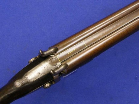 Voy a colocar unas fotos de un arma larga alemana de llave de mecha del siglo XVI. 62