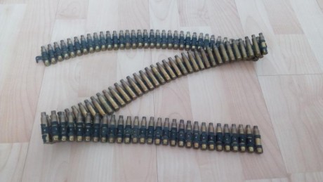 Buenas compañeros, vendo dos cintas de vainas eslabonadas cada una con 100 vainas, una cinta de 100 vainas 01