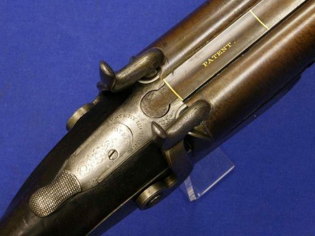 Voy a colocar unas fotos de un arma larga alemana de llave de mecha del siglo XVI. 70