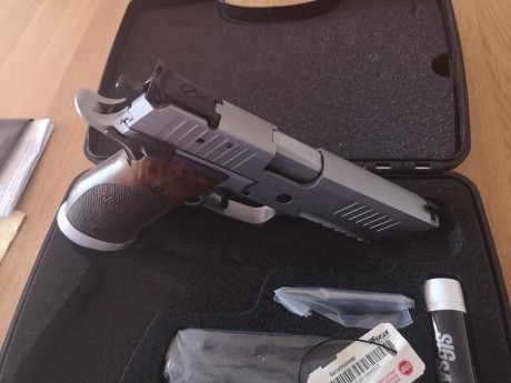  IMG_20190518_175737.jpg  IMG_20190518_175657.jpg  IMG_20190518_175737.jpg VENDO SIG SAUER X-FIVE CLASSIC 12