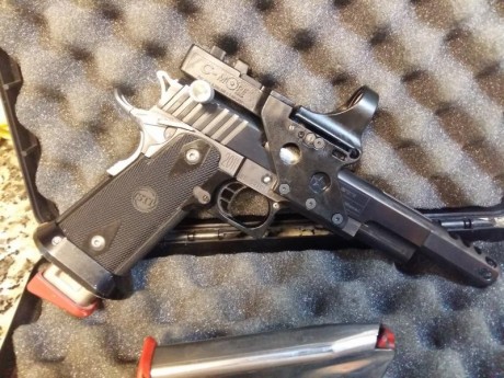 Pues seguimos vendiendo las armas de nuestro amigo. 
Pistola puesta a mi nombre (para facilitar tramites 01