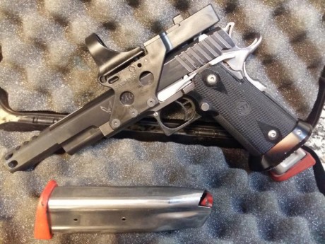 Pues seguimos vendiendo las armas de nuestro amigo. 
Pistola puesta a mi nombre (para facilitar tramites 00