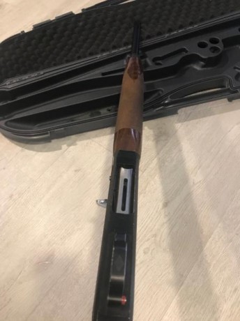 Se vende escopeta benelli premium superligera, calibre 12 y cañón corto especial conejo y becada. 
La 30