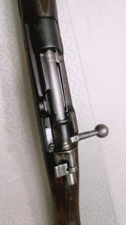 En venta Mauser español del año 1951, con el cuño Fabrica de armas La Coruña,  inutilizado. Cañón perforado 01