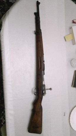 En venta Mauser español del año 1951, con el cuño Fabrica de armas La Coruña,  inutilizado. Cañón perforado 00