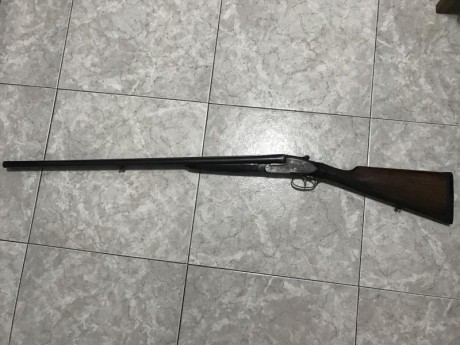 Vendo escopeta plana Union Armera modelo Grulla con 76 cm de cañones.
En calibre 16. Una estrella en cada 01
