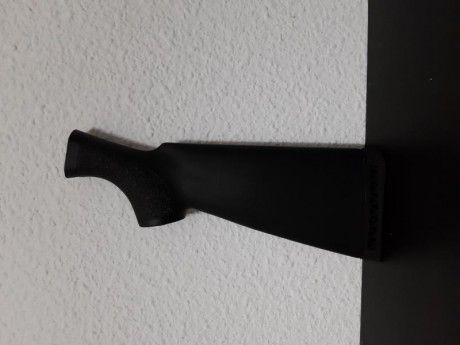 Es nueva sin uso como se puede apreciar en la fotos no tiene ni una marca de desgaste  50 euros 
O se 01