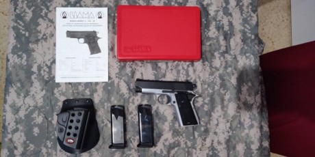 Vendo LLAMA MINIMAX II calibre 45 ACP, arma compacta para defensa muy cuidada, con todos sus accesorios 00
