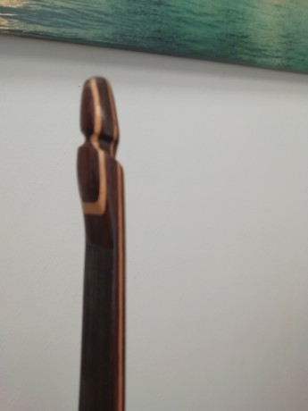 Un BEAR MONTANA de 55 libras a 28"
y un VIPER de luxe de 40 libras a 28"

260 euros los dos 10