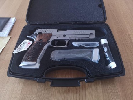 VENDO SIG SAUER X-FIVE CLASSIC TOTALMENTE NUEVA, SOLO HE TIRADO 300 TIROS CON ELLA, UNICO DUEÑO COMPRADA 01