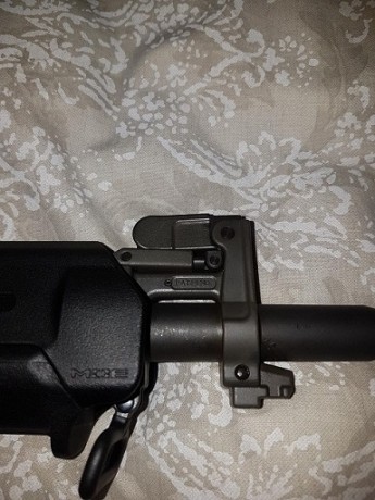 HOLA 
VENDO PUNTO ABATIBLE MARCA A.R.M.S. PARA PLATAFORMAS AR
SE PUEDE COMPROBAR CARACTERÍSTICAS Y PRECIOS 01