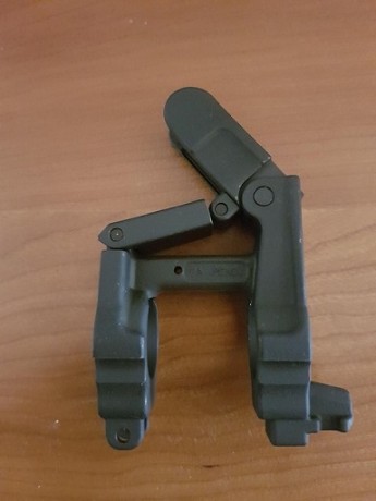 HOLA 
VENDO PUNTO ABATIBLE MARCA A.R.M.S. PARA PLATAFORMAS AR
SE PUEDE COMPROBAR CARACTERÍSTICAS Y PRECIOS 10