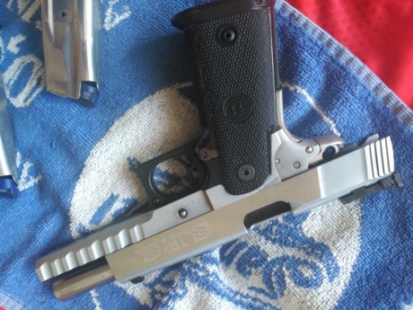 Pongo a la venta mi pistola SPS STANDARD PLUS II de 5 pulgadas y 9mm Parabellum. Pistola para IPSC en 11