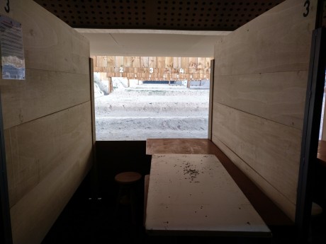 Hola, me podeis decir si en los campos7galerias de tiro de Bugos y Logroño se puede tirar con rifle ? 80