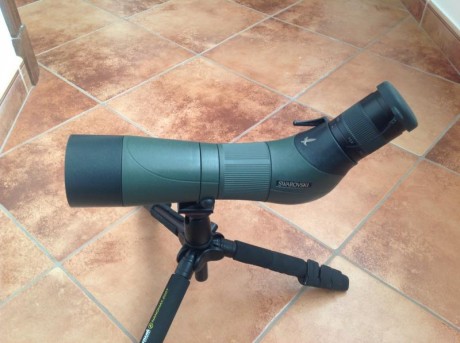 Vendo telescopio terrestre swarovski con objetivo de 65 mm de diámetro y ocular de 20-60 aumentos.

Ideal 12