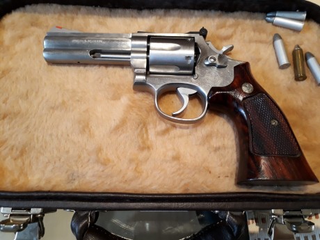 Un compañero me indica que le ponga en venta sus tres armas . Se pueden ver y probar en Cantabria. 

Los 02