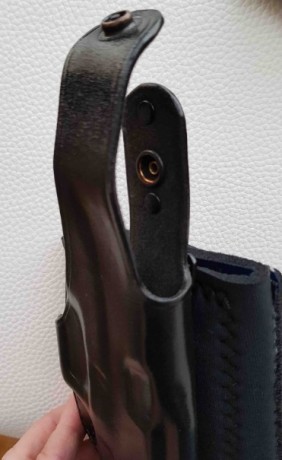 :tanque^: 

Muy buenas, pongo a la venta los dos siguientes artículos:

 :arrow:    Una funda tobillera 10