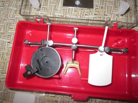 Hola.
Pongo a la venta, gafas Knoblock en estado impecable, además lleva porta filtros 
y claro está, 00