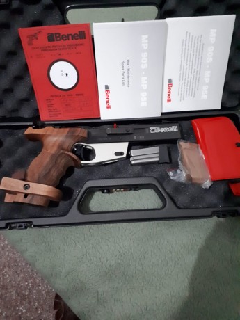 VENDO PISTOLA BENELLI MP90WC de febrero 2019 por no utilizar, ya que he decidido tirar solo en pistola 01