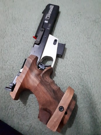 VENDO PISTOLA BENELLI MP90WC de febrero 2019 por no utilizar, ya que he decidido tirar solo en pistola 10