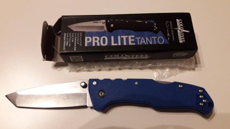 Vendo navaja cold steel pro lite tanto edicion andrew demko , muy bonita con cachas azules  , nueva a 00