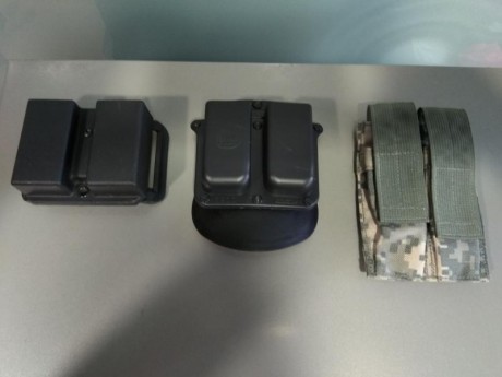 Maletín Blackhawk nuevo para dos armas cortas y cargadores 25€ VENDIDA
Funda cuadrada para una pistola 10