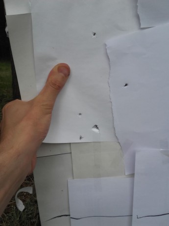 Bueno, para animar el foro un poco, propongo colgar fotos de dianas y arma usada para ello, pudiendo ser 51