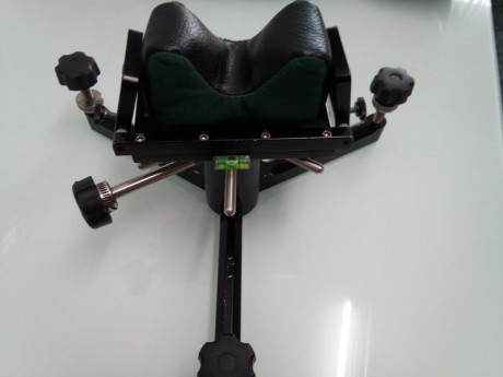 TORRETA LIGERA SINCLAIR
PRECIO: 115 EUROS CON EL ENVIO INCLUIDO
MAS DATOS EN EL ENLACE INFERIOR

 https://www.brownells.es/SINCLAIR-BENCHREST-STYLE-LIGHTWEIGHT-REST-Sinclair-Lightweight-Rest-Complete-w-RT-3-SINCLAIR-INTERNATIONAL-Aluminum-Belt-Mount-749008078 02