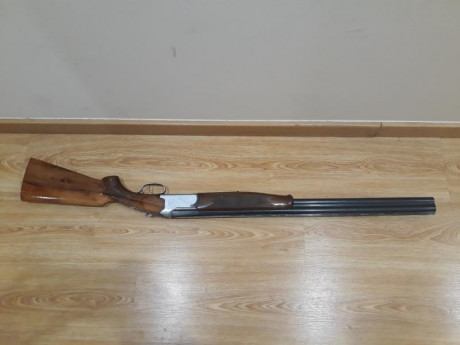 Vendo superpuesta Lanber 12/70  3 y 1 estrellas , en perfecto estado de funcionamiento,  maderas sin un 02