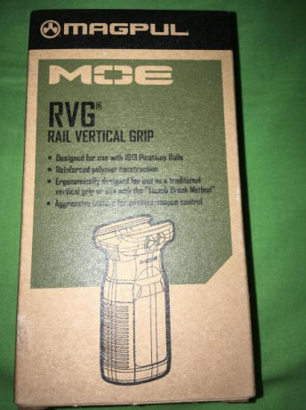 Hola se venden los siguientes accesorios.
Los precios incluyen envio a domicilio por Correos. 

Cargador 31