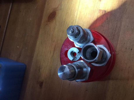 Buenas lo dicho, vendo Dies RCBS 7x57 en 40€, y Dies Lee 30 Mauser +100vainas+caja en 45€
Están en Huelva
También 11