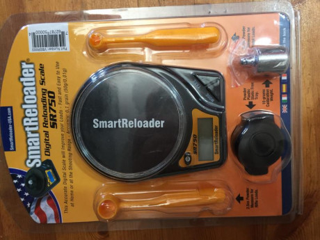 Hola, no la utilizo. Sólo  la estrene. Esta como nueva. Por 25€ es tulla. 00