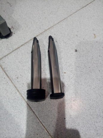 Dos cargadores  de 25 del 9p
90 por unidad+ envío 00