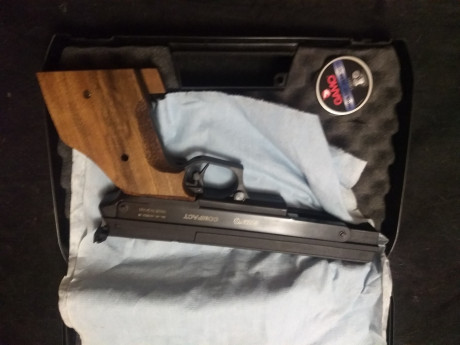 Se vende pistola gamo compact del 4,5, comprada el 25 de enero, demostrable con factura, sin apenas usar. 01
