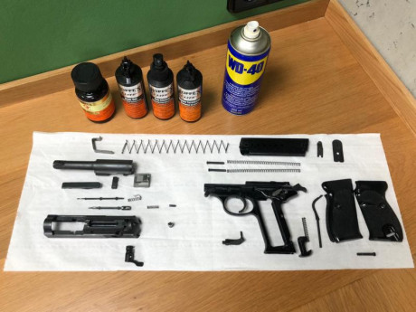 se vende esta arma , walther p38 de armaron de aluminio 
el arma se entrega con su cargador , 

tengo 00