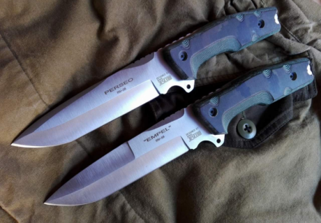 Hola,me tengo que comprar,un cuchillo mediano.
Me gustan muchísimo los de supervivencia y sobre todo Tácticos.
Tiene 20