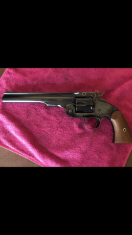 Hola, mi amigo Jacinto vende su flamante revólver Schofield del calibre 45 LC, se puede ver en Valladolid 00