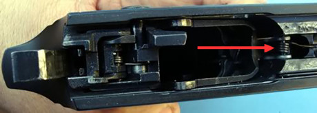 Hola amigos! ya que se muestran tantas armas buenas creo que a los propietarios de una cz 75 se nos tendría 30