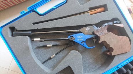 Hola,

Vendo mi Matchguns MG5E por dejar el tiro.

La cacha es una M nueva, sin empastar ni rascar.

Como 01