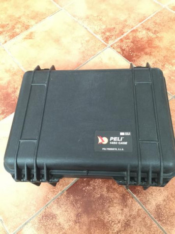 Vendo maletín Peli 1450 para arma corta, telescopio o fotografía.

Homologado para transporte aéreo

Precio 02