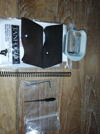 Pongo a la venta pistola Tamfoglio Limited Custom armazón estrecho (compatible con Corredera del 22), 00