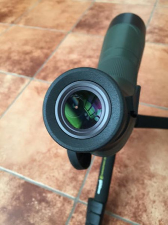 Vendo telescopio terrestre swarovski con objetivo de 65 mm de diámetro y ocular de 20-60 aumentos.

Ideal 80