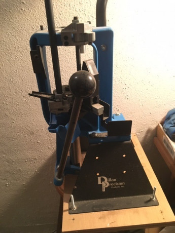 Se vende lo que se ve, si se quieren fotos de detalle pedirlas, básicamente es una XL650 original con 01