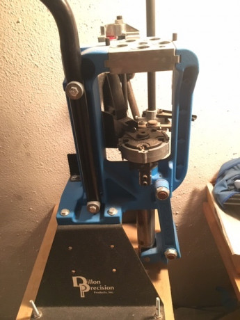 Se vende lo que se ve, si se quieren fotos de detalle pedirlas, básicamente es una XL650 original con 10