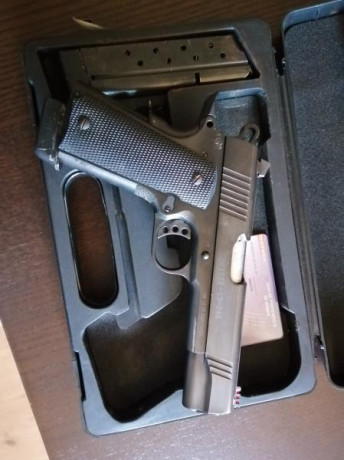 VENDO SIG SAUER  P226 CON TRES CARGADORES, EN PERFECTO ESTADO DE TODO, EN CAJA ORIGINAL 450€
VENDO NORINCO 02