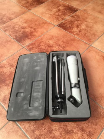 Vendo telecopio  DGJ 30x50 en su maletín original con tripode, ideal para usa a 25 o 50 metros.
También 00